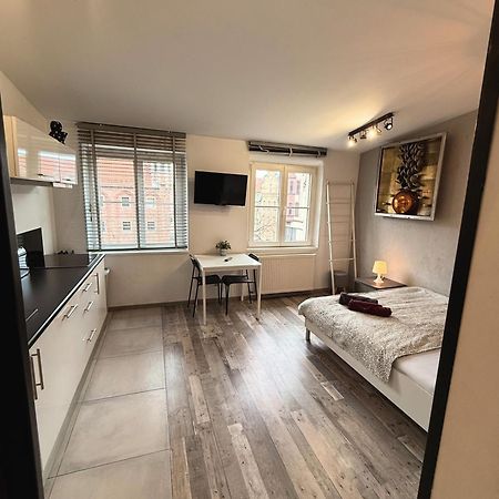 Apartament Z Widokiem Na Pomnik Kopernika - Rynek Staromiejski Thorn Exterior foto