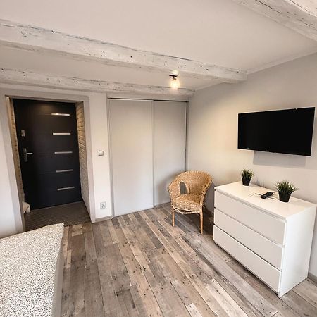Apartament Z Widokiem Na Pomnik Kopernika - Rynek Staromiejski Thorn Exterior foto