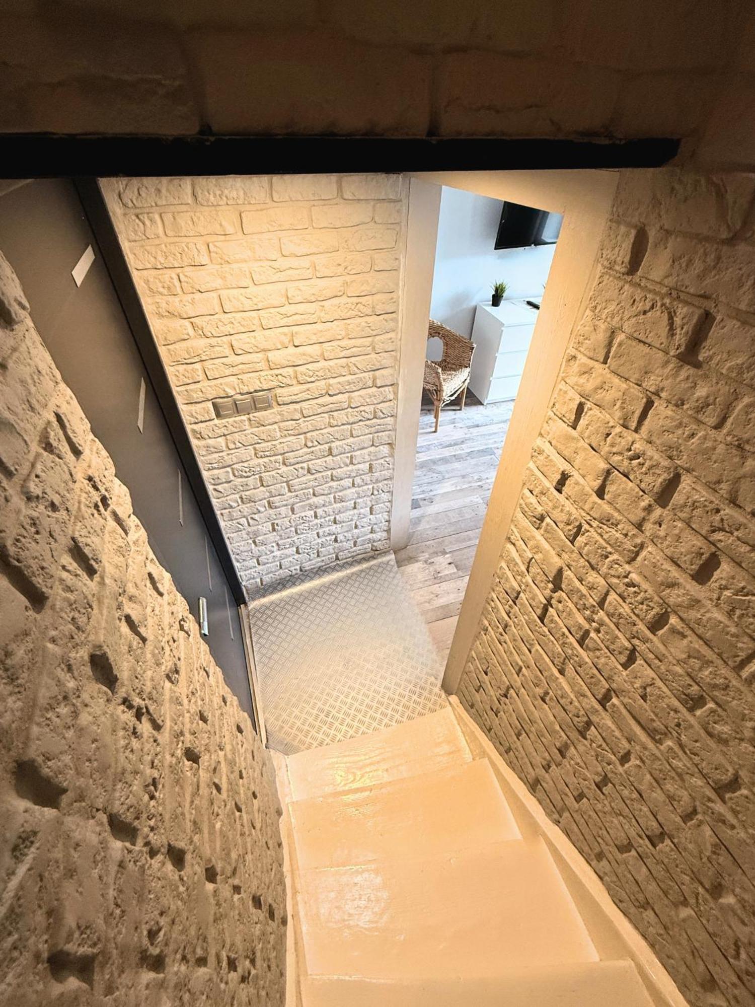 Apartament Z Widokiem Na Pomnik Kopernika - Rynek Staromiejski Thorn Exterior foto