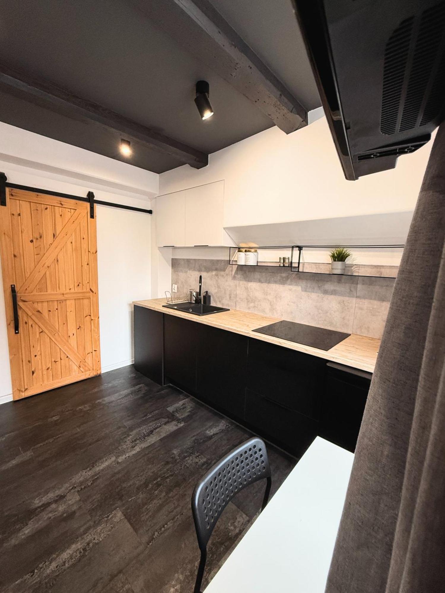 Apartament Z Widokiem Na Pomnik Kopernika - Rynek Staromiejski Thorn Exterior foto
