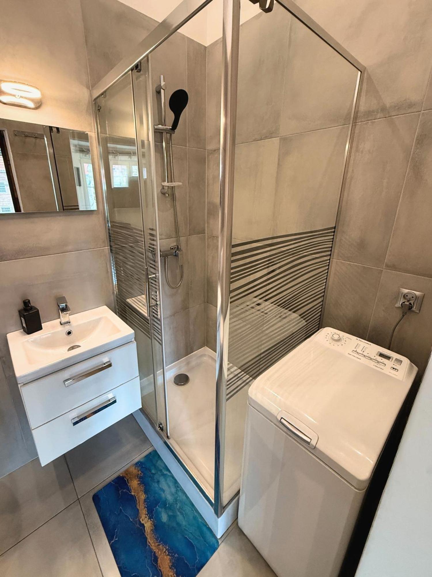 Apartament Z Widokiem Na Pomnik Kopernika - Rynek Staromiejski Thorn Exterior foto