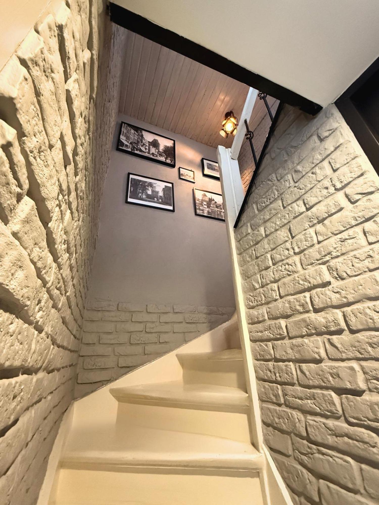 Apartament Z Widokiem Na Pomnik Kopernika - Rynek Staromiejski Thorn Exterior foto