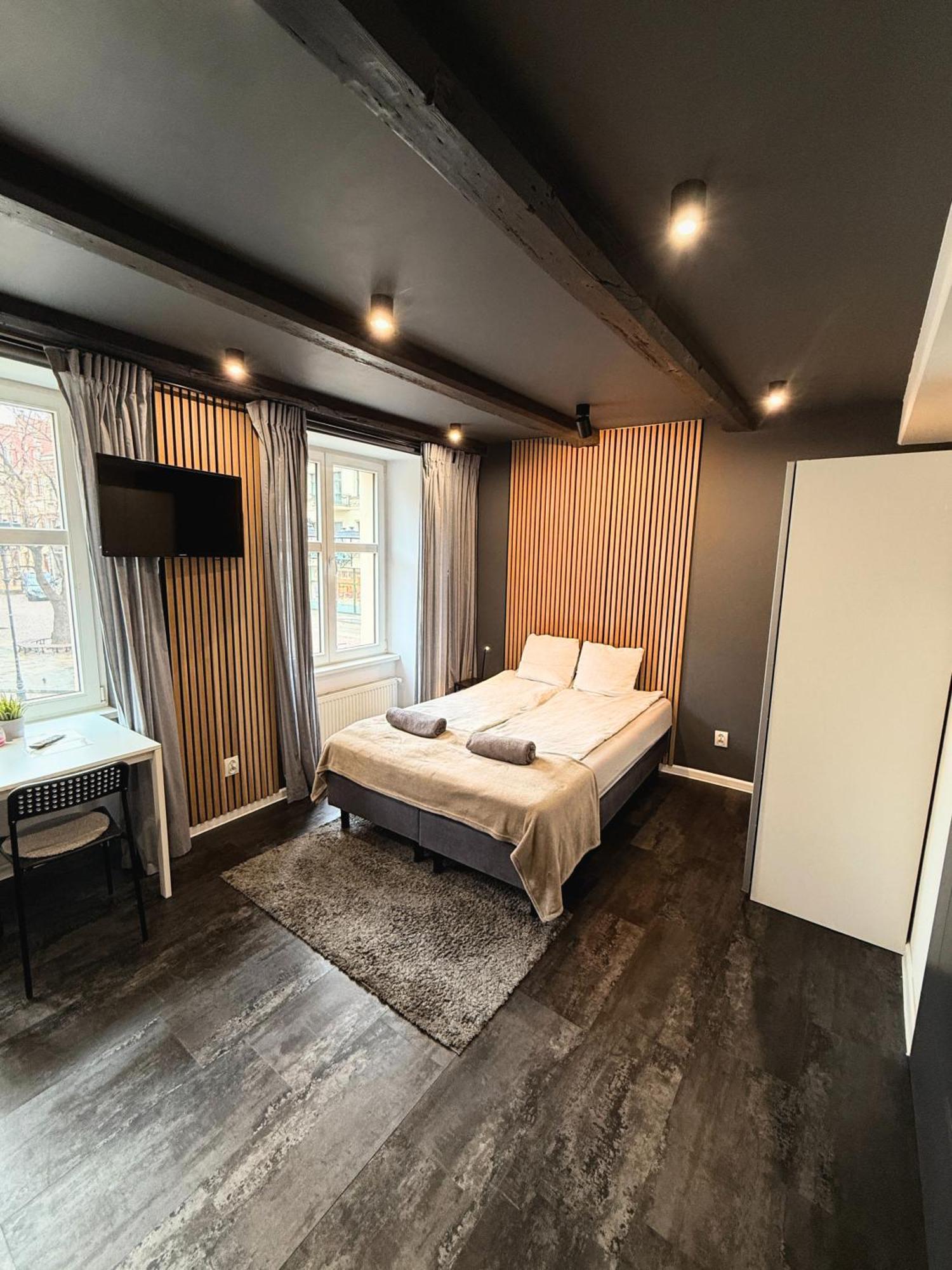 Apartament Z Widokiem Na Pomnik Kopernika - Rynek Staromiejski Thorn Exterior foto